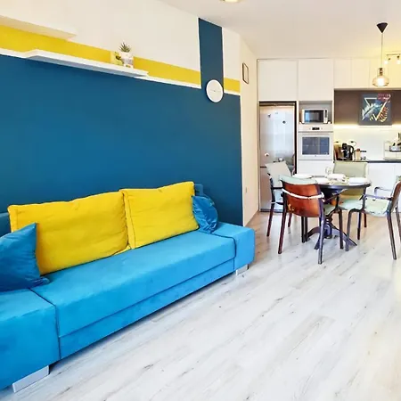 Apartment Kj - Swimmingpool - 3 Min From The Burgas
