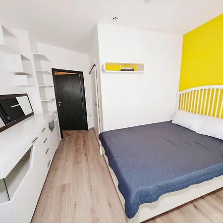 Apartman Kj - Swimmingpool - 3 Min From The Burgasz